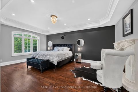 Photo 16 at 101 Elgin Mills Road W, Mill Pond, Richmond Hill