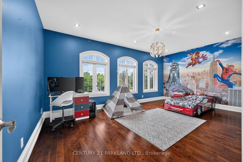 Photo 21 at 101 Elgin Mills Road W, Mill Pond, Richmond Hill