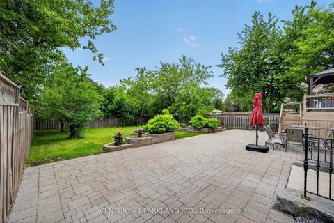 Photo 37 at 101 Elgin Mills Road W, Mill Pond, Richmond Hill