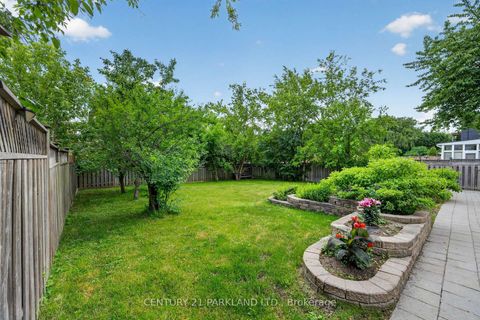Photo 38 at 101 Elgin Mills Road W, Mill Pond, Richmond Hill