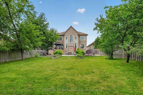 Photo 40 at 101 Elgin Mills Road W, Mill Pond, Richmond Hill