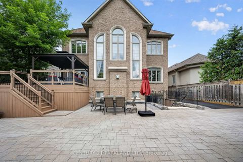 Photo 41 at 101 Elgin Mills Road W, Mill Pond, Richmond Hill