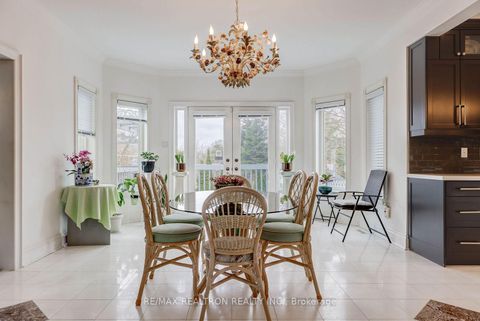 Photo 16 at 6 White Oak Crescent, Langstaff, Richmond Hill