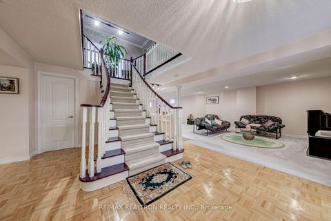 Photo 40 at 6 White Oak Crescent, Langstaff, Richmond Hill