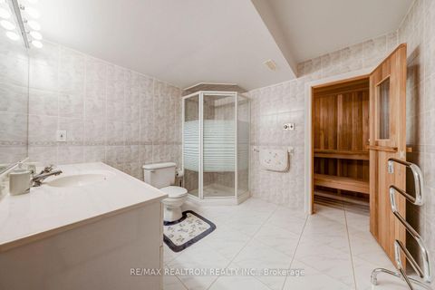 Photo 42 at 6 White Oak Crescent, Langstaff, Richmond Hill
