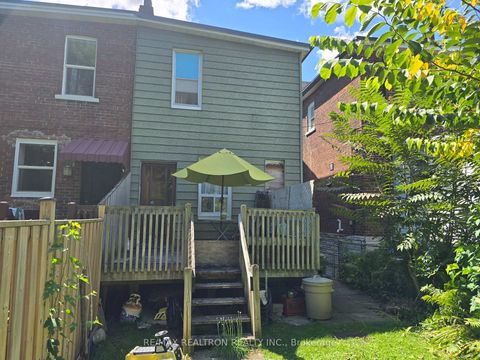 Photo 2 at 259 Woodbine Avenue, The Beaches, Toronto