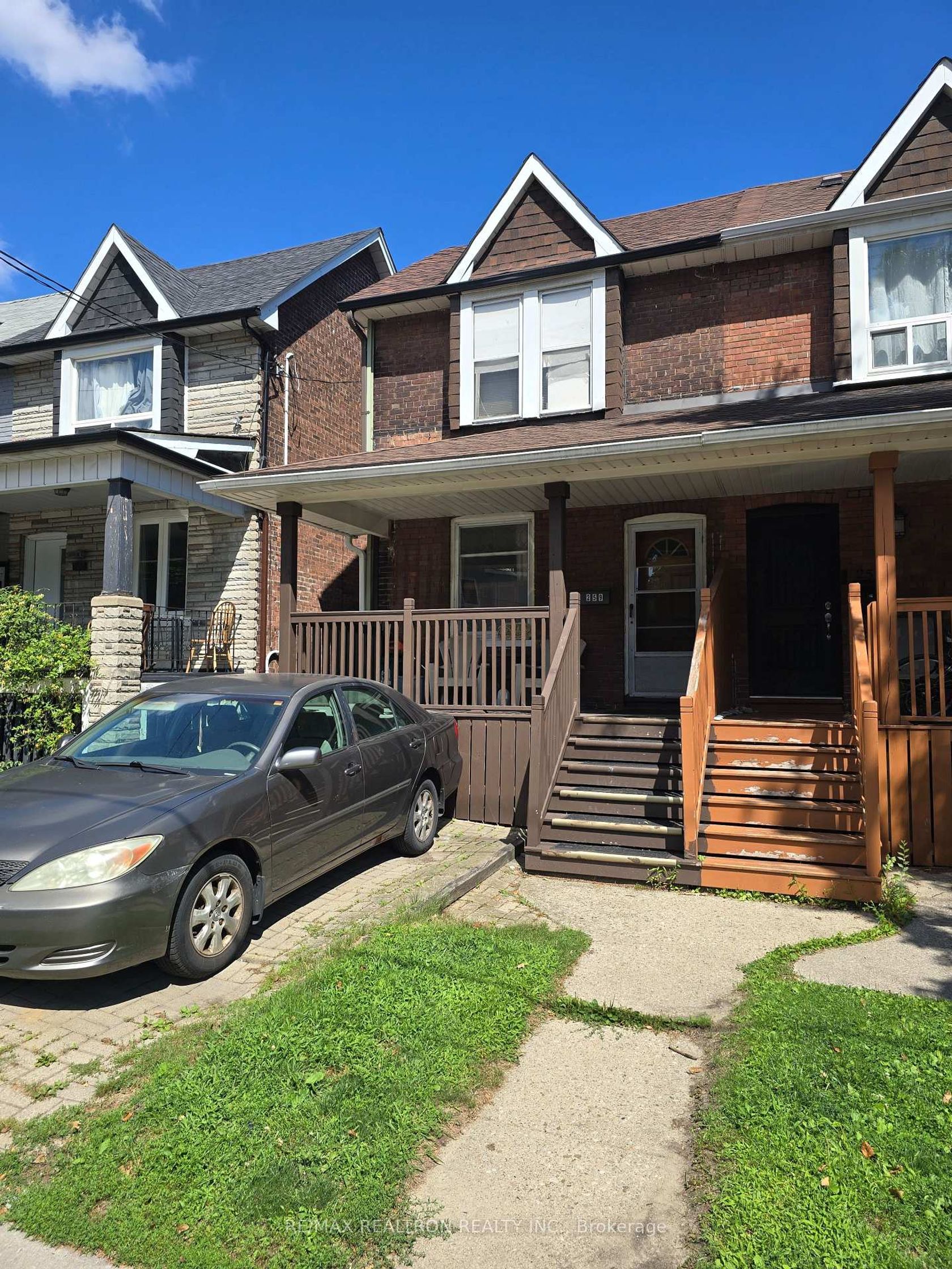 259 Woodbine Avenue, The Beaches, Toronto 