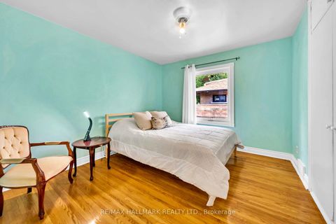 Photo 11 at 1557 Pharmacy Avenue, Maryvale, Toronto