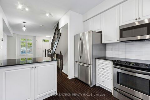 Photo 16 at 35 - 97 The Queensway, Swansea, Toronto
