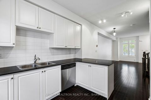 Photo 17 at 35 - 97 The Queensway, Swansea, Toronto