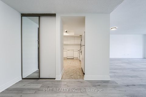 Photo 10 at 202 - 77 Carlton Street, Yonge Corridor, Toronto