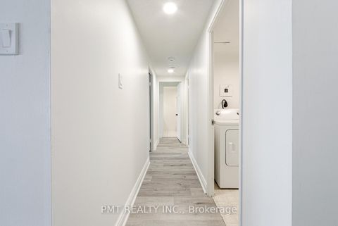 Photo 11 at 202 - 77 Carlton Street, Yonge Corridor, Toronto