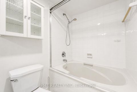 Photo 18 at 202 - 77 Carlton Street, Yonge Corridor, Toronto