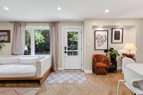Photo 3 at 1 Aird Court, Baldwin, Georgina