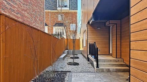Photo 9 at 103 - 45 Connaught Avenue, Coxwell, Toronto