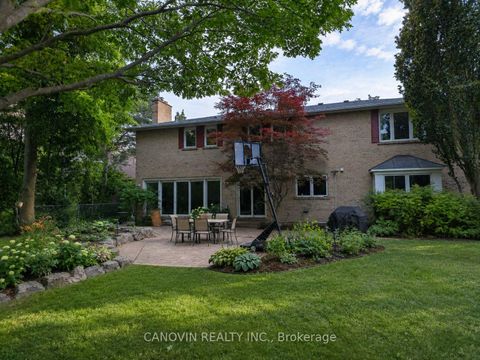 Photo 3 at 183 St. Anthony's Court, Mill Pond, Richmond Hill