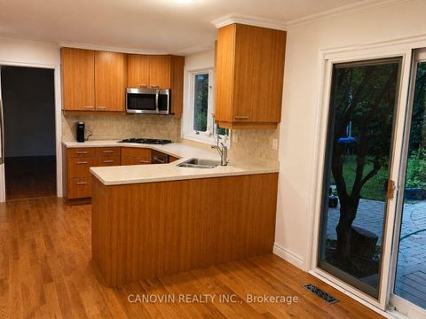 Photo 7 at 183 St. Anthony's Court, Mill Pond, Richmond Hill