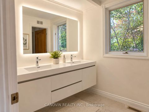 Photo 9 at 183 St. Anthony's Court, Mill Pond, Richmond Hill