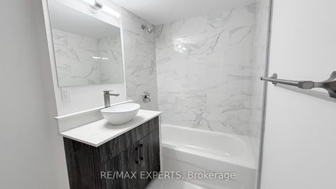 Photo 5 at 402 - 45 Connaught Avenue, Coxwell, Toronto