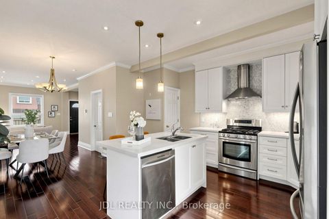 Photo 10 at 831 Pape Avenue, Danforth, Toronto
