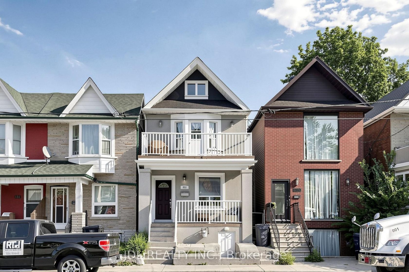 831 Pape Avenue, Danforth, Toronto 