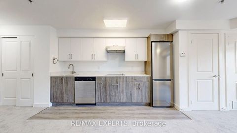 Photo 8 at 203 - 45 Connaught Avenue, Coxwell, Toronto