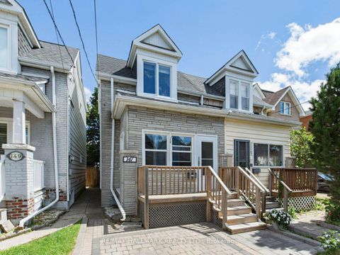 Photo 1 at 147 Chisholm Avenue, Lumsden, Toronto
