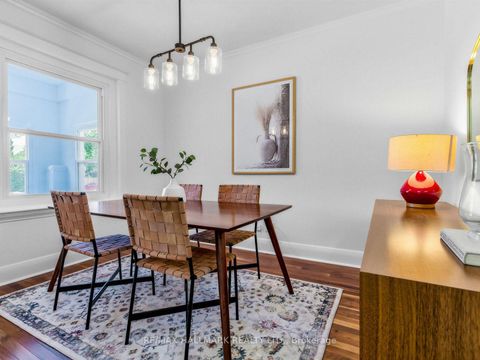 Photo 5 at 147 Chisholm Avenue, Lumsden, Toronto