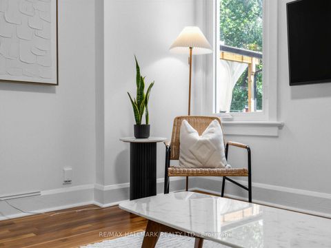 Photo 11 at 147 Chisholm Avenue, Lumsden, Toronto