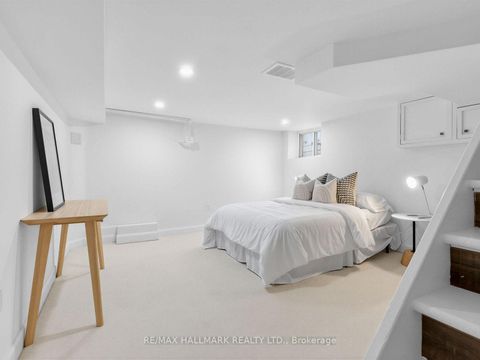 Photo 24 at 147 Chisholm Avenue, Lumsden, Toronto