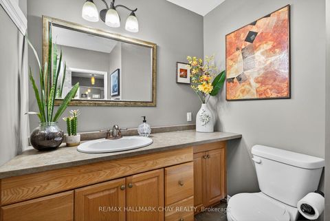 Photo 16 at 39 Highfield Crescent, Historic Lakeshore Communities, Georgina