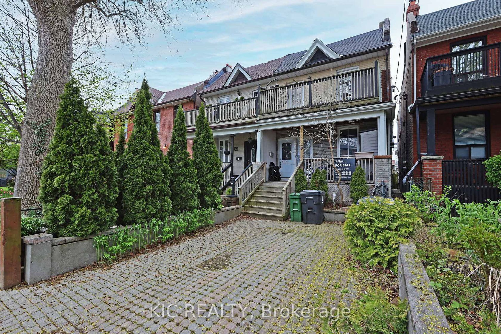 20 Ashdale Avenue, Coxwell, Toronto 