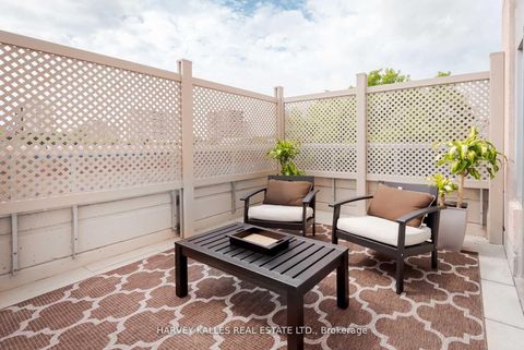 Photo 11 at 205 - 1 Cordoba Drive, Lakeview Estates, Vaughan