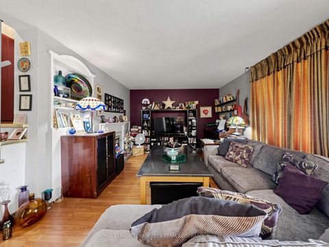 Photo 9 at 14 Rosswood Crescent, Bendale, Toronto