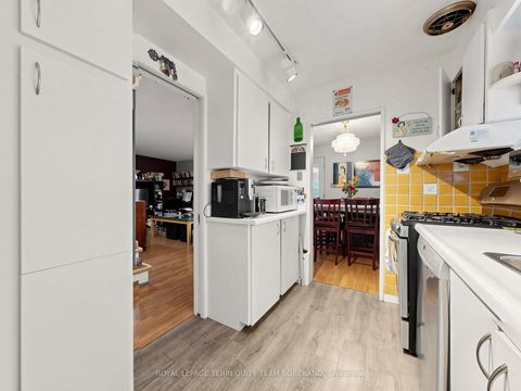 Photo 12 at 14 Rosswood Crescent, Bendale, Toronto