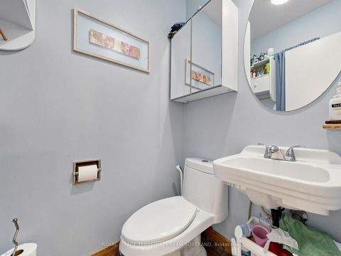 Photo 17 at 14 Rosswood Crescent, Bendale, Toronto