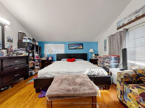 Photo 24 at 14 Rosswood Crescent, Bendale, Toronto