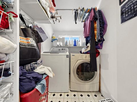 Photo 34 at 14 Rosswood Crescent, Bendale, Toronto