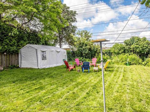 Photo 39 at 14 Rosswood Crescent, Bendale, Toronto