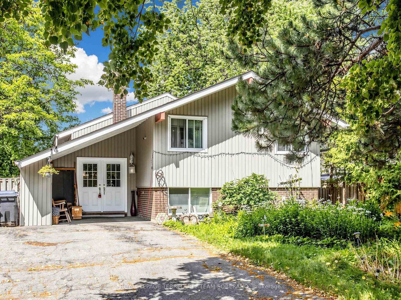 14 Rosswood Crescent, Bendale, Toronto 