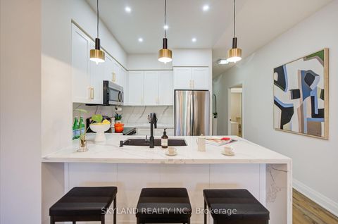 Photo 10 at 102 - 520 Steeles Avenue W, Yorkhill, Vaughan