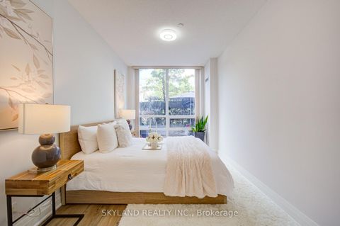Photo 26 at 102 - 520 Steeles Avenue W, Yorkhill, Vaughan