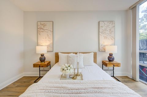 Photo 29 at 102 - 520 Steeles Avenue W, Yorkhill, Vaughan