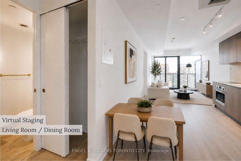 Photo 1 at 4211 - 161 Roehampton Avenue, Mount Pleasant West, Toronto