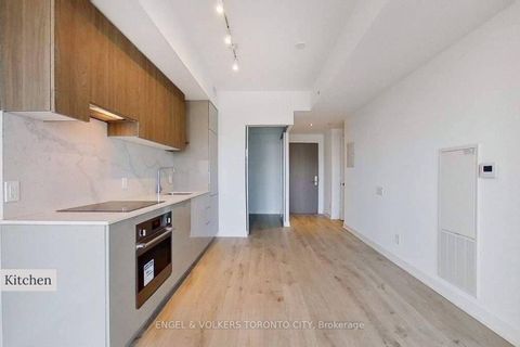 Photo 4 at 4211 - 161 Roehampton Avenue, Mount Pleasant West, Toronto