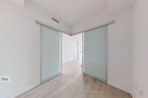 Photo 5 at 4211 - 161 Roehampton Avenue, Mount Pleasant West, Toronto