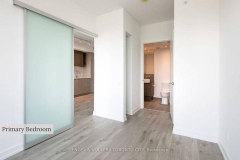 Photo 10 at 4211 - 161 Roehampton Avenue, Mount Pleasant West, Toronto