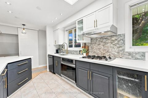 Photo 7 at 30 Harding Avenue, Cundles East, Barrie