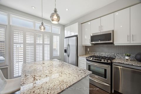 Photo 10 at 71 Cormier Heights, Mimico, Toronto