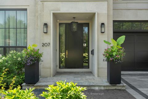 Photo 3 at 207 Strathallan Boulevard, Lawrence Park South, Toronto